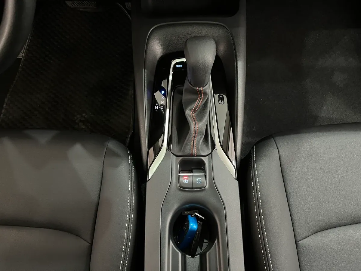 2021 Toyota Corolla 1.2T 116HP L4 CVT,autocango,china used car exporter,china ev exporter,chinese used car exporter,chinese used ev exporter