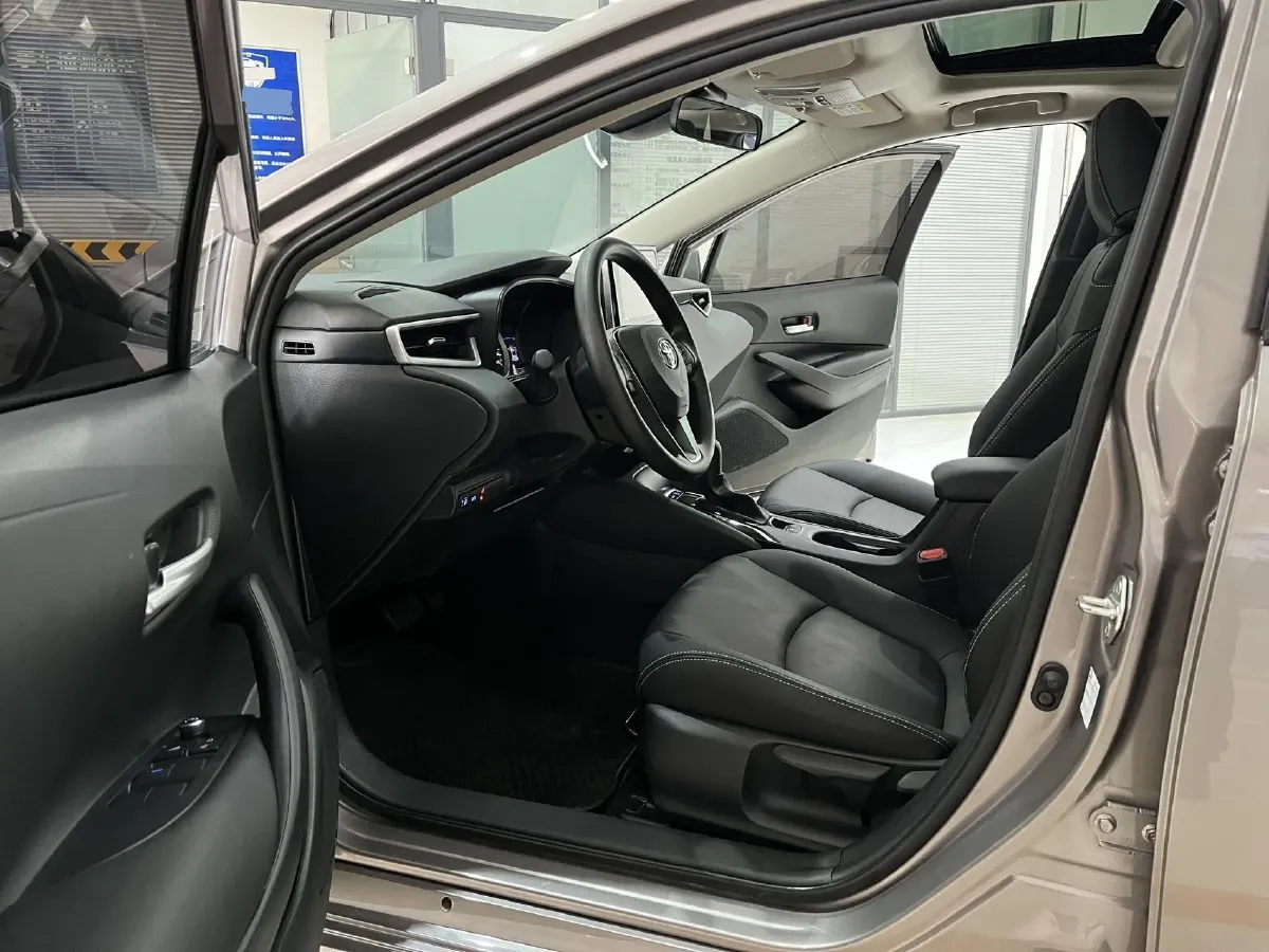 2021 Toyota Corolla 1.2T 116HP L4 CVT,autocango,china used car exporter,china ev exporter,chinese used car exporter,chinese used ev exporter