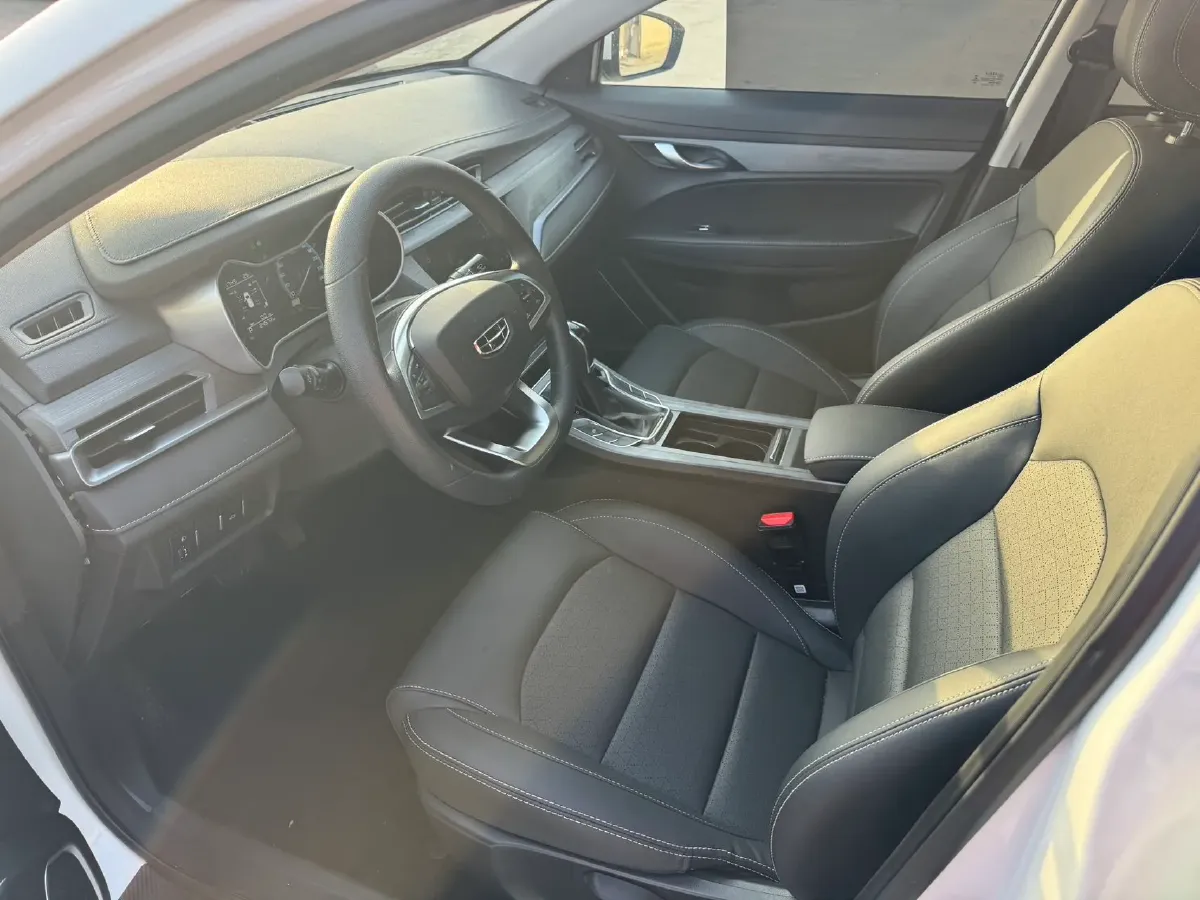 2021 Geely Emgrand 1.5L 109HP L4 CVT,autocango,china used car exporter,china ev exporter,chinese used car exporter,chinese used ev exporter