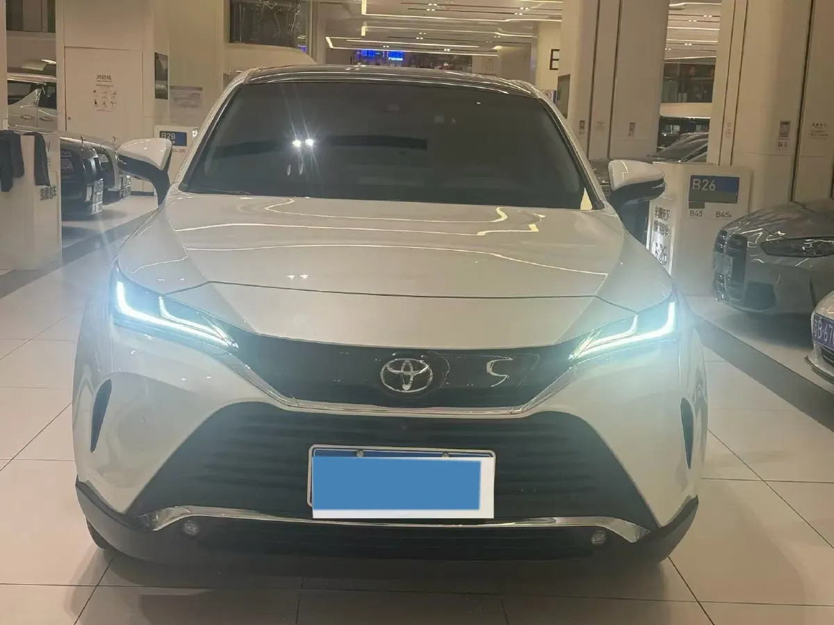 2022 Toyota Harrier 2.0L 171HP L4 CVT,autocango,china used car exporter,china ev exporter,chinese used car exporter,chinese used ev exporter