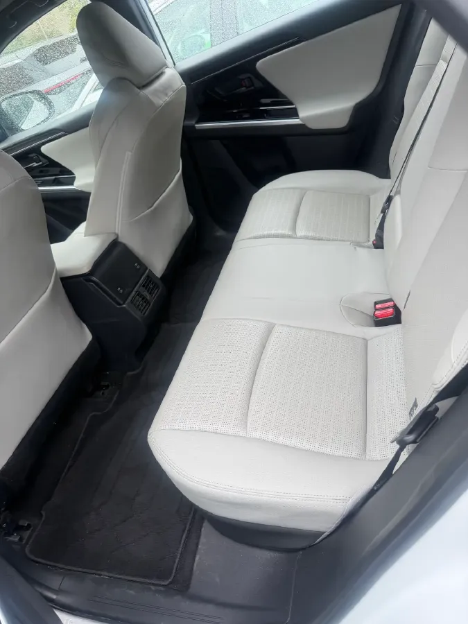 2022 Toyota bZ4X BEV 66.7KWH,autocango,china used car exporter,china ev exporter,chinese used car exporter,chinese used ev exporter