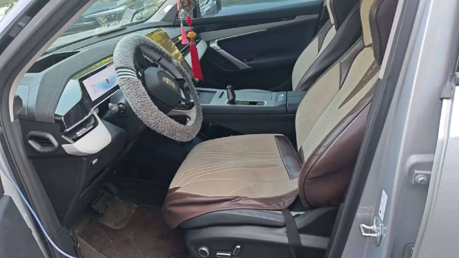 2024 Geely StarRay 1.5T 181HP L4 7DCT,autocango,china used car exporter,china ev exporter,chinese used car exporter,chinese used ev exporter