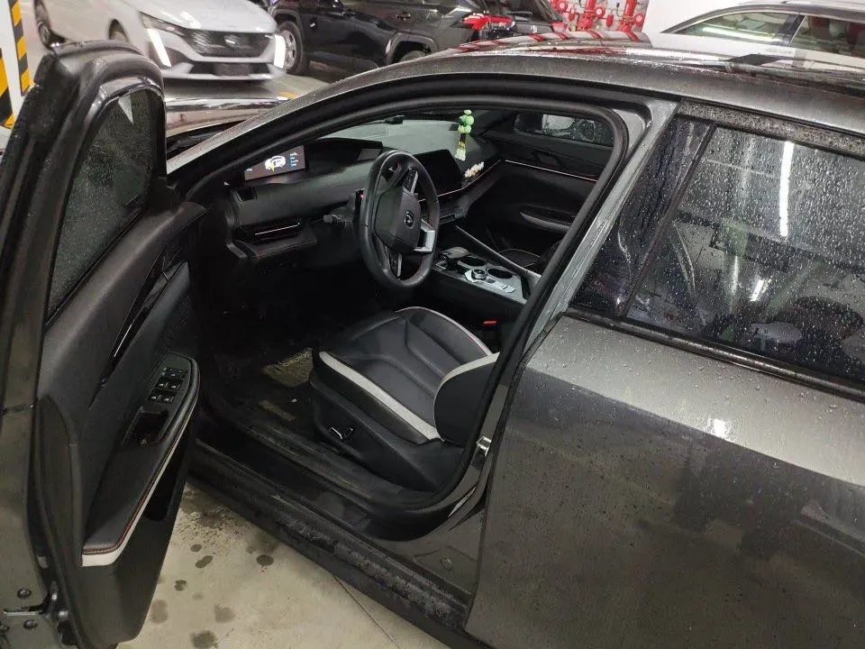 2023 ChangAn UNI-V 1.5T 188HP L4 7DCT,autocango,china used car exporter,china ev exporter,chinese used car exporter,chinese used ev exporter