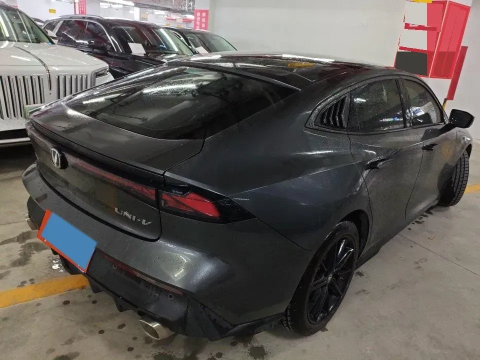 2023 ChangAn UNI-V 1.5T 188HP L4 7DCT,autocango,china used car exporter,china ev exporter,chinese used car exporter,chinese used ev exporter