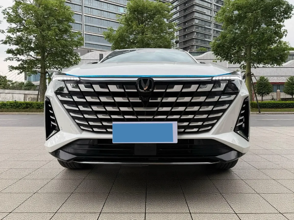 2025 ChangAn UNI-Z 1.5T 188HP L4 7DCT,autocango,china used car exporter,china ev exporter,chinese used car exporter,chinese used ev exporter