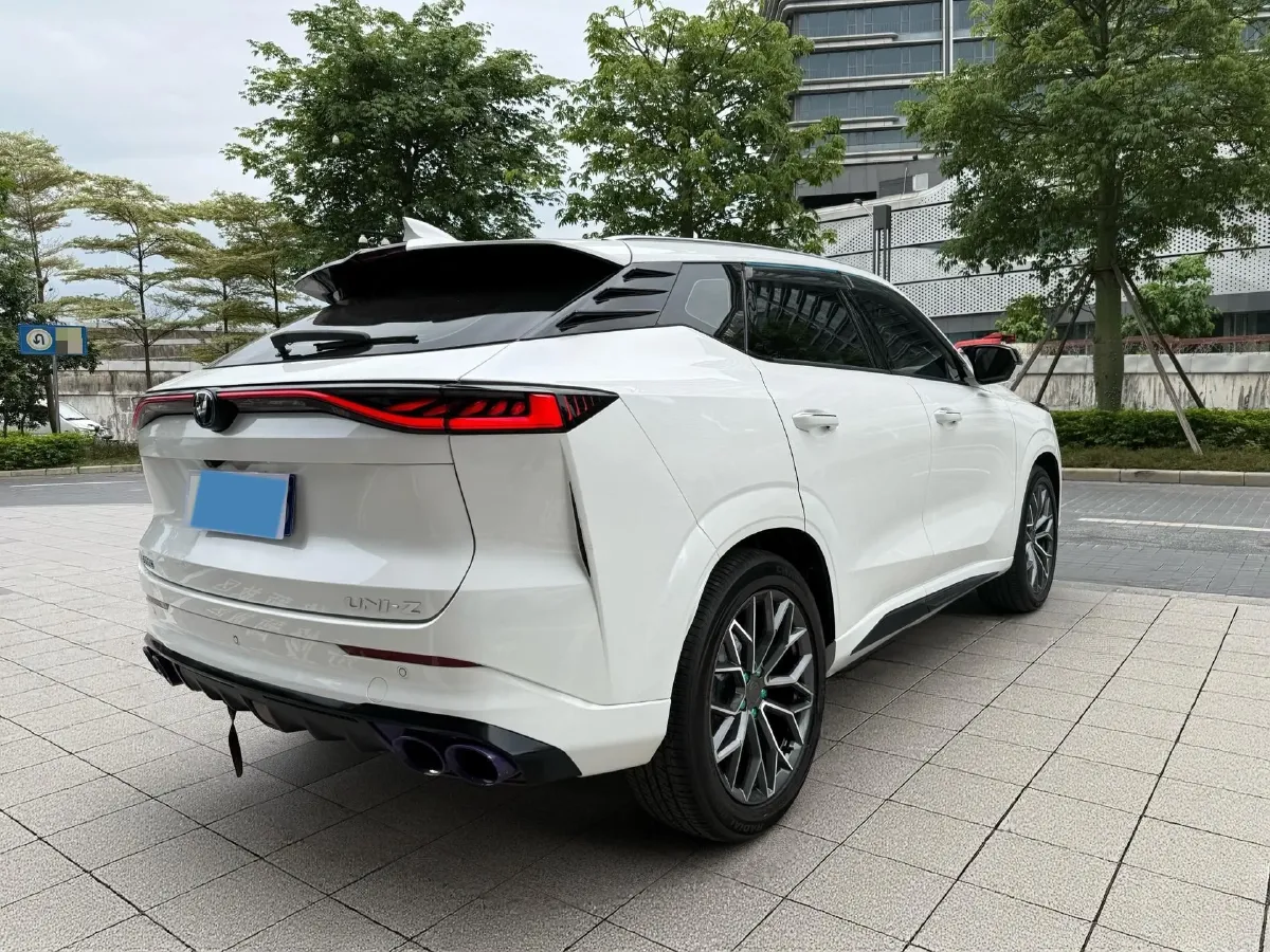 2025 ChangAn UNI-Z 1.5T 188HP L4 7DCT,autocango,china used car exporter,china ev exporter,chinese used car exporter,chinese used ev exporter
