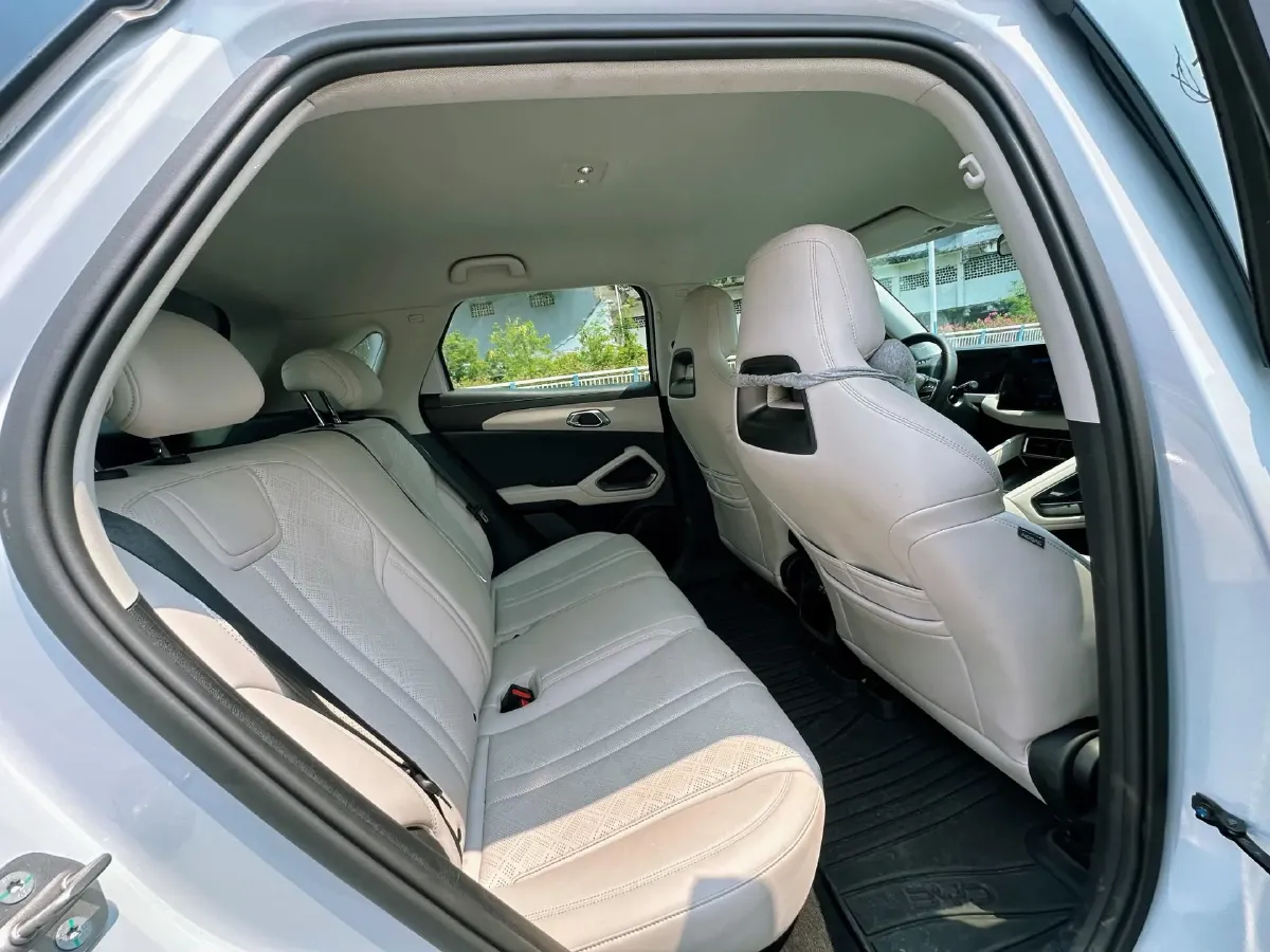 2024 BYD YuanUP BEV 45.12KWH,autocango,china used car exporter,china ev exporter,chinese used car exporter,chinese used ev exporter