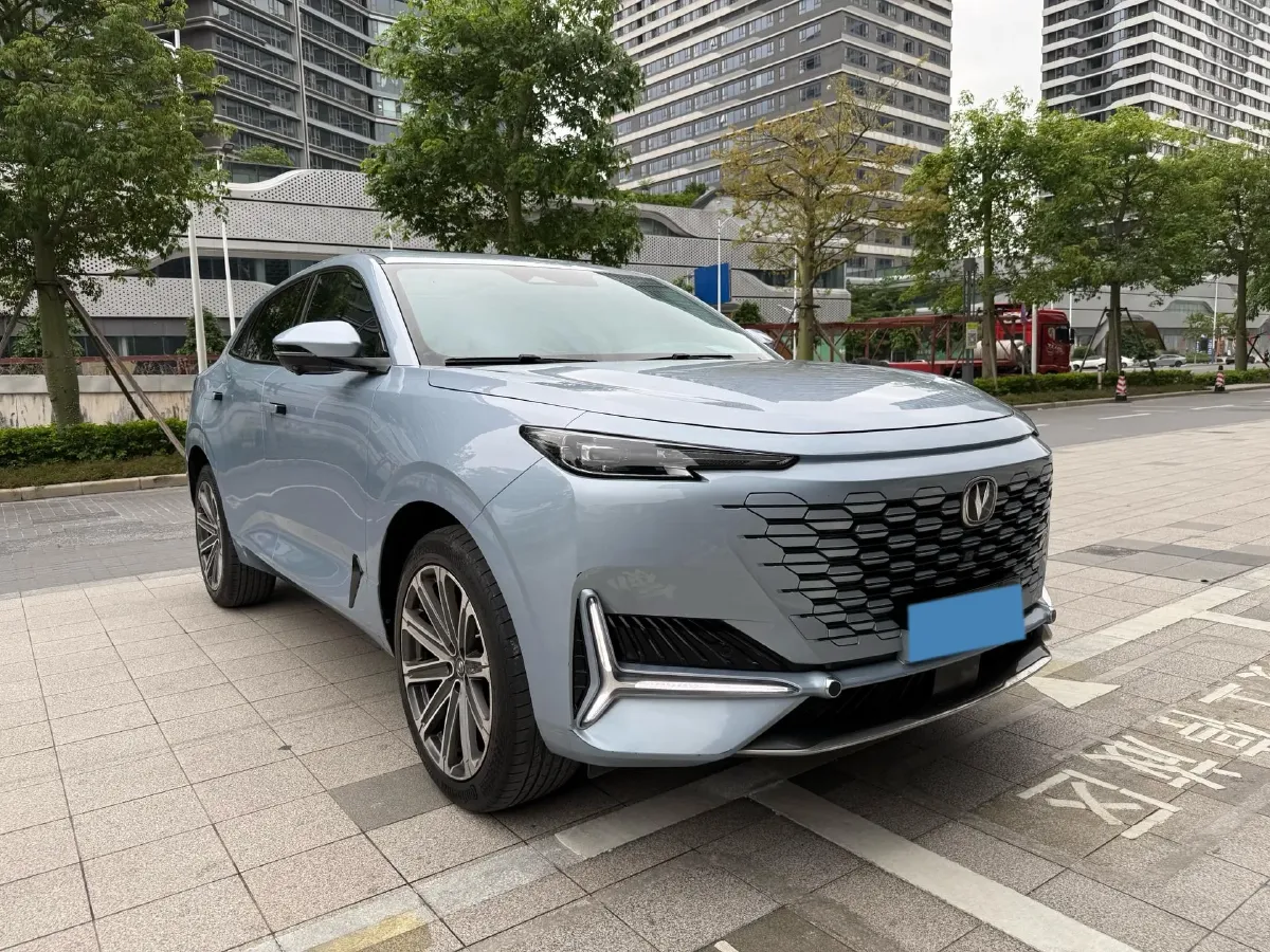 2021 ChangAn UNI-K 2.0T 233HP L4 8AT,autocango,china used car exporter,china ev exporter,chinese used car exporter,chinese used ev exporter