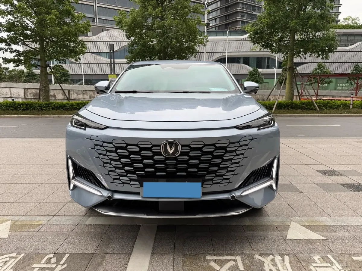 2021 ChangAn UNI-K 2.0T 233HP L4 8AT,autocango,china used car exporter,china ev exporter,chinese used car exporter,chinese used ev exporter