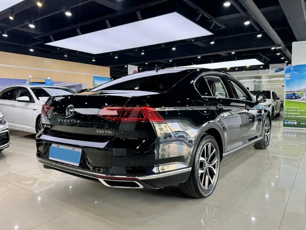2020 Volkswagen Magotan 2.0T 186HP L4 7DCT,autocango,china used car exporter,china ev exporter,chinese used car exporter,chinese used ev exporter