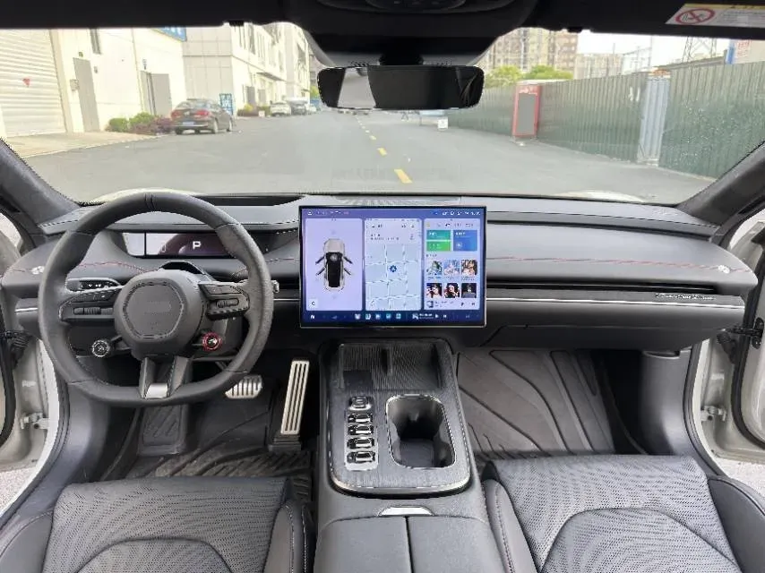 2024 MI SU7 BEV 101KWH,autocango,china used car exporter,china ev exporter,chinese used car exporter,chinese used ev exporter