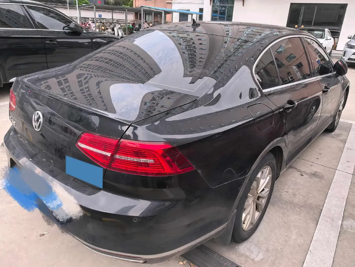 2019 Volkswagen Magotan 2.0T 186HP L4 7DCT,autocango,china used car exporter,china ev exporter,chinese used car exporter,chinese used ev exporter