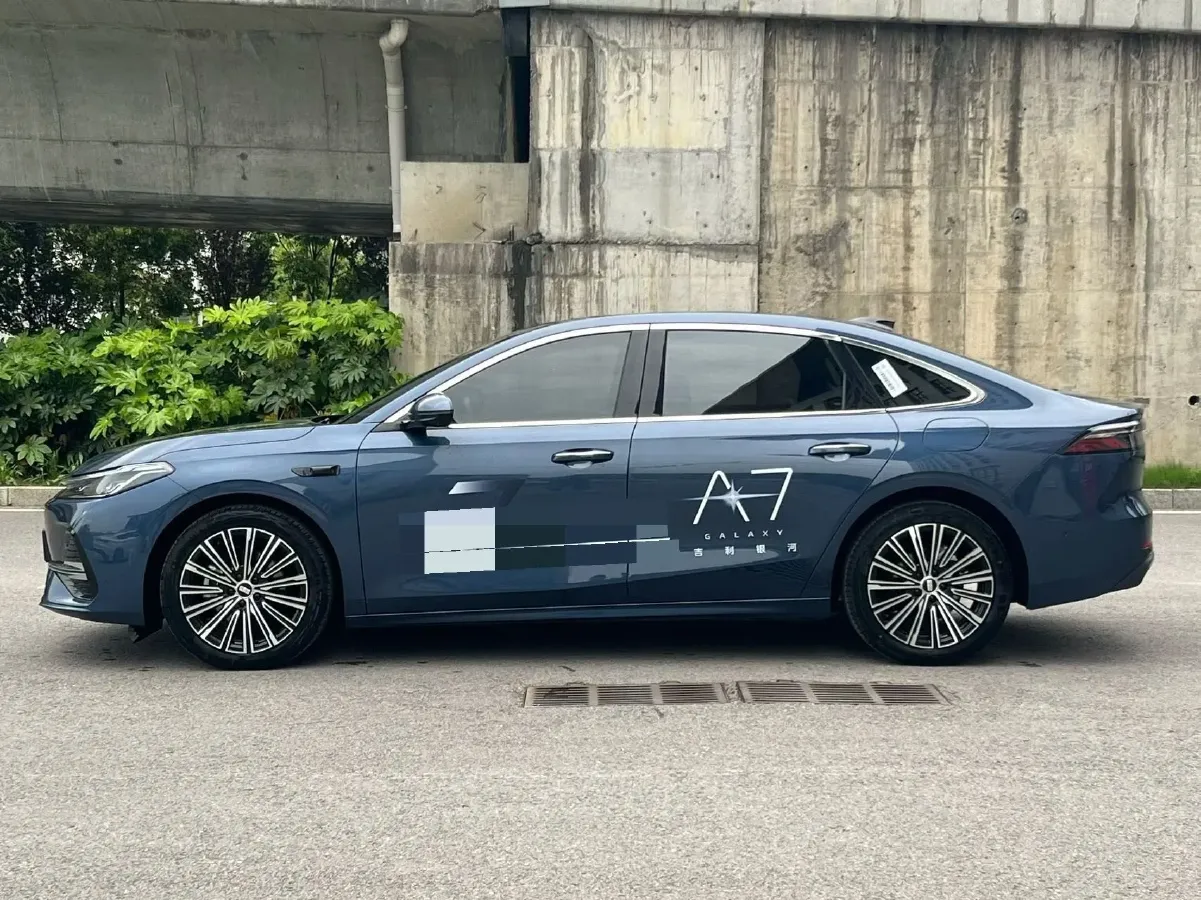 2025 Geely Galaxy A7 1.5L 112HP L4 1DHT PHEV,autocango,china used car exporter,china ev exporter,chinese used car exporter,chinese used ev exporter