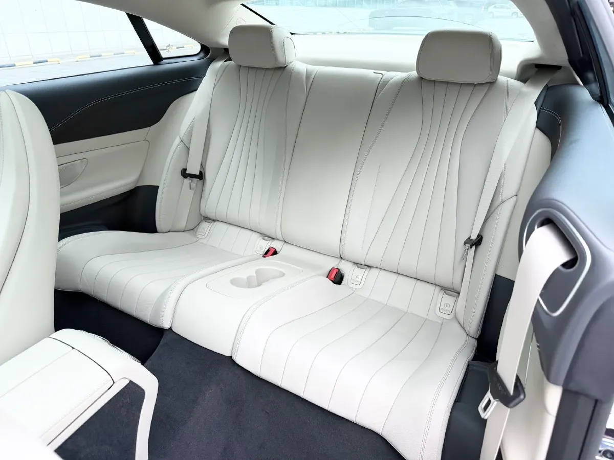 2021 Mercedes-Benz E Class 1.5T 184HP L4 9AT,autocango,china used car exporter,china ev exporter,chinese used car exporter,chinese used ev exporter