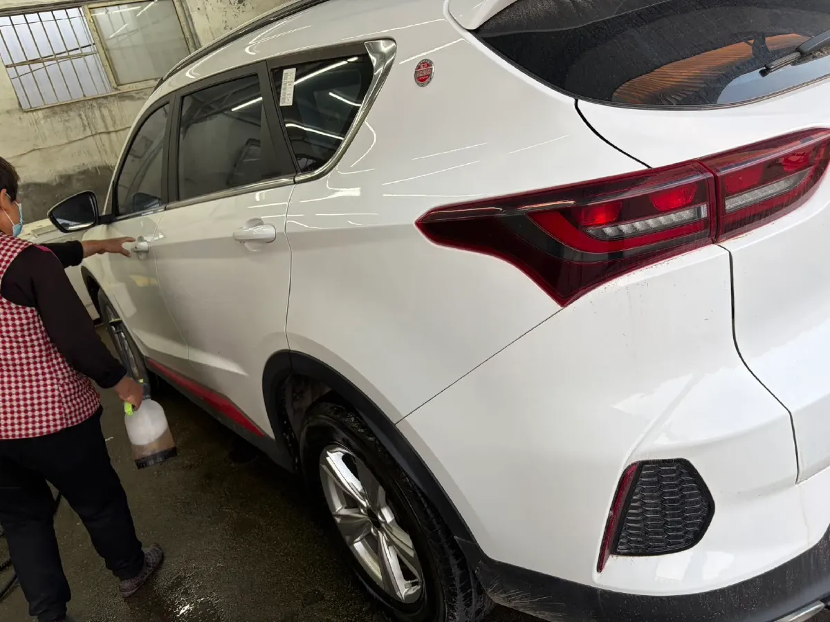 2023 Jetour X70 1.5T 156HP L4 6MT,autocango,china used car exporter,china ev exporter,chinese used car exporter,chinese used ev exporter