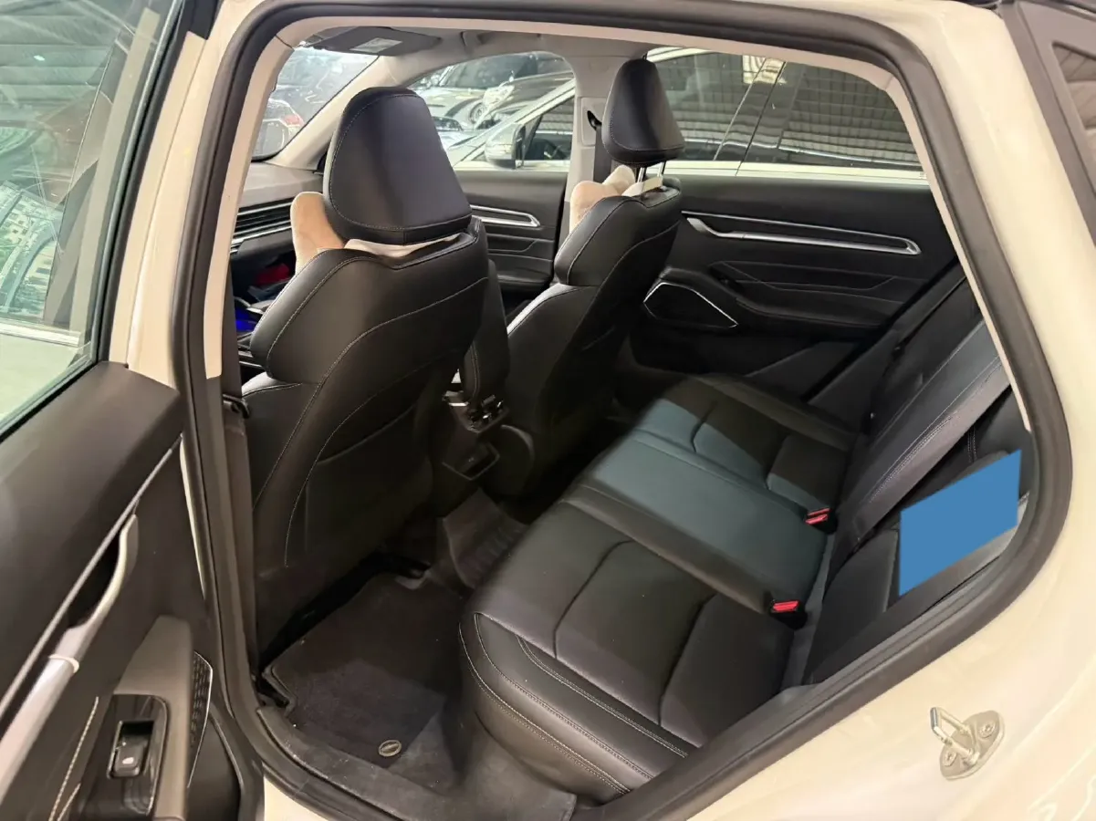 2022 Geely Emgrand 1.5L 114HP L4 CVT,autocango,china used car exporter,china ev exporter,chinese used car exporter,chinese used ev exporter