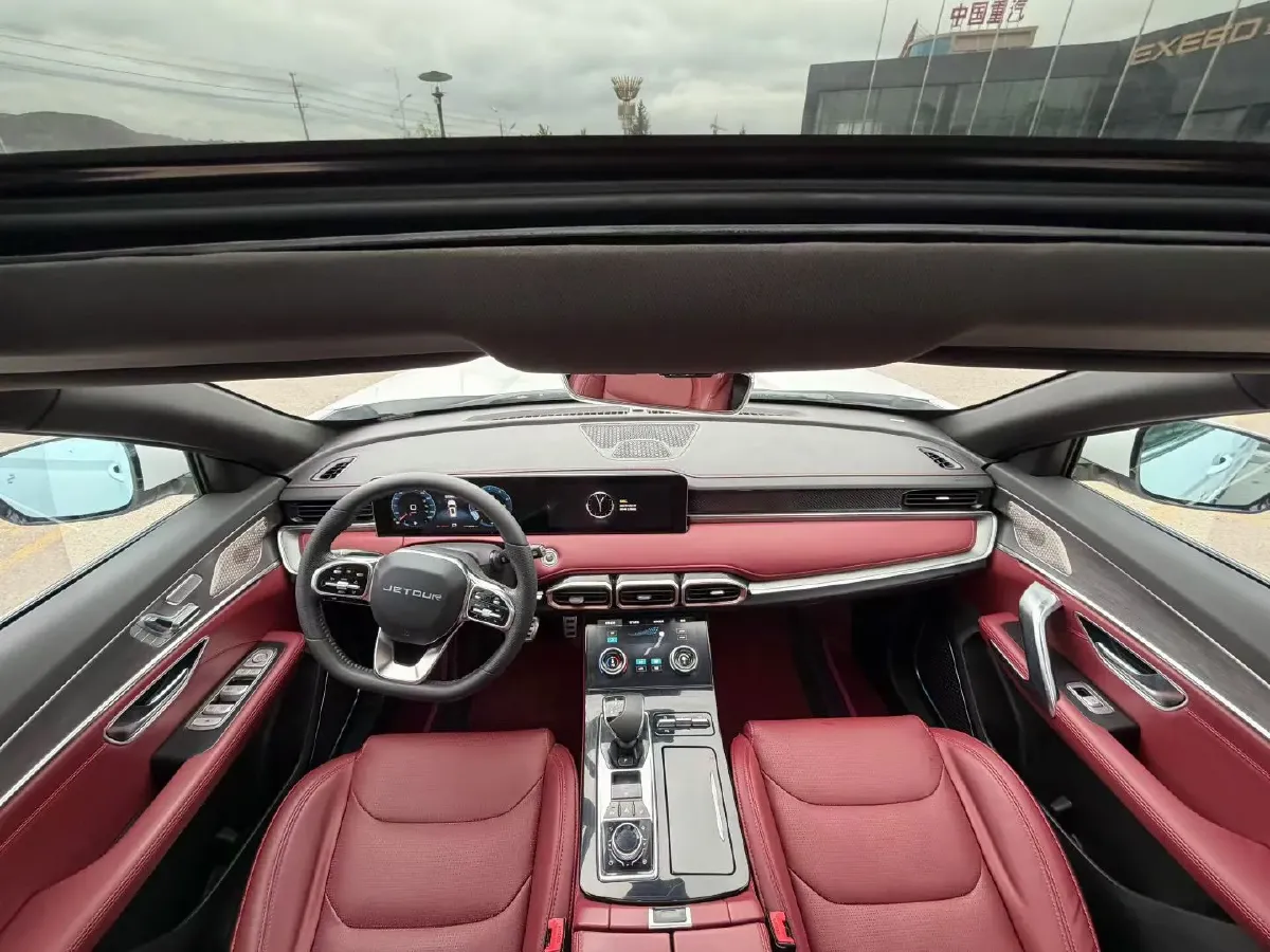 2021 Chery Tiggo 8 Plus 1.6T 197HP L4 7DCT,autocango,china used car exporter,china ev exporter,chinese used car exporter,chinese used ev exporter