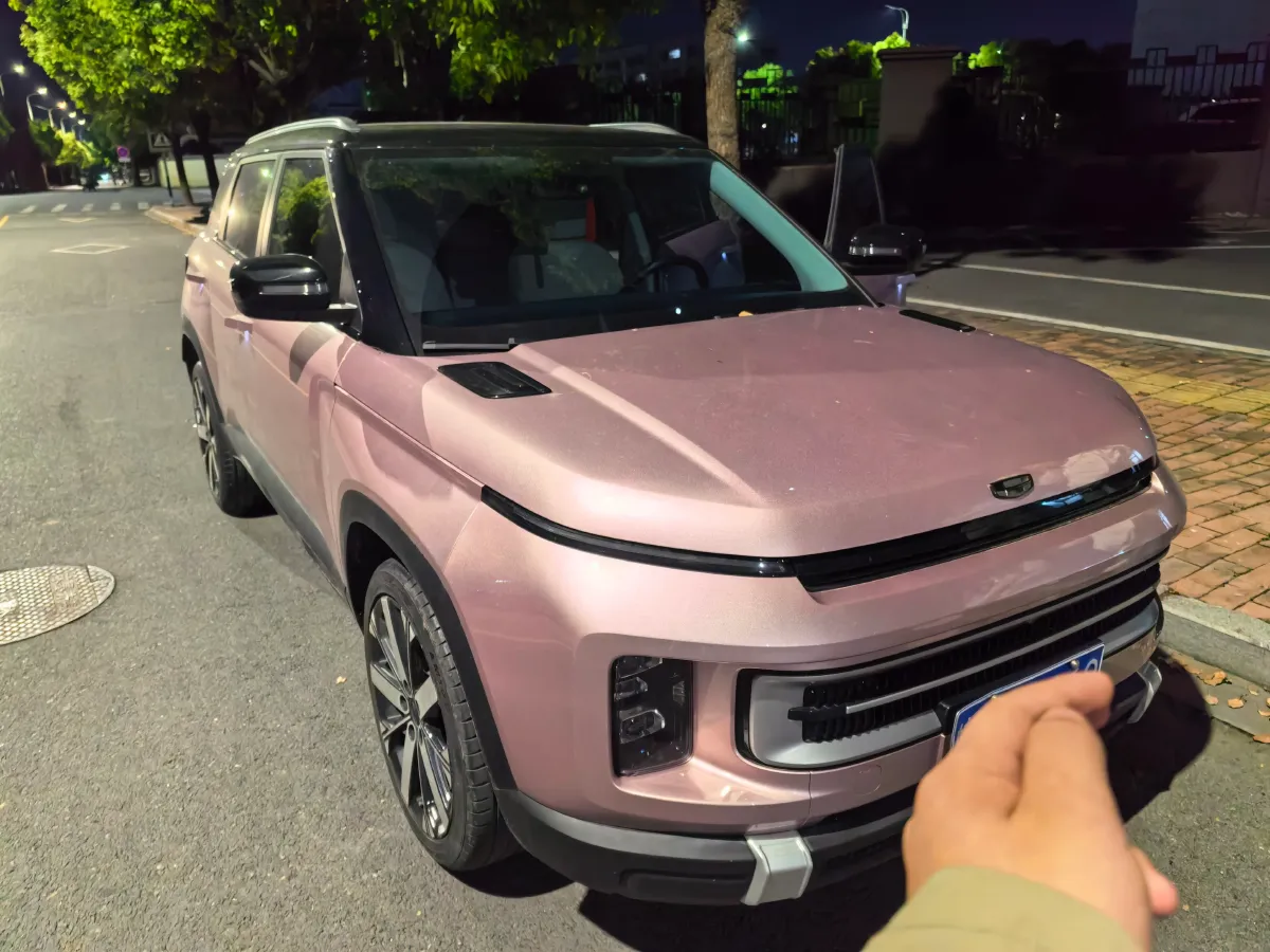 2023 Geely ICON 1.5T 181HP L4 7DCT,autocango,china used car exporter,china ev exporter,chinese used car exporter,chinese used ev exporter