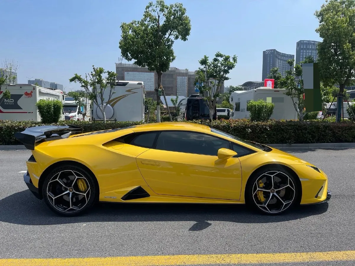 2020 Lamborghini Huracán 5.2L 611HP V10 7DCT,autocango,china used car exporter,china ev exporter,chinese used car exporter,chinese used ev exporter