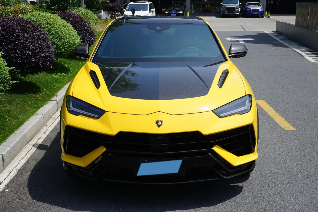 2022 Lamborghini Urus 4.0T 641HP V8 8AT,autocango,china used car exporter,china ev exporter,chinese used car exporter,chinese used ev exporter