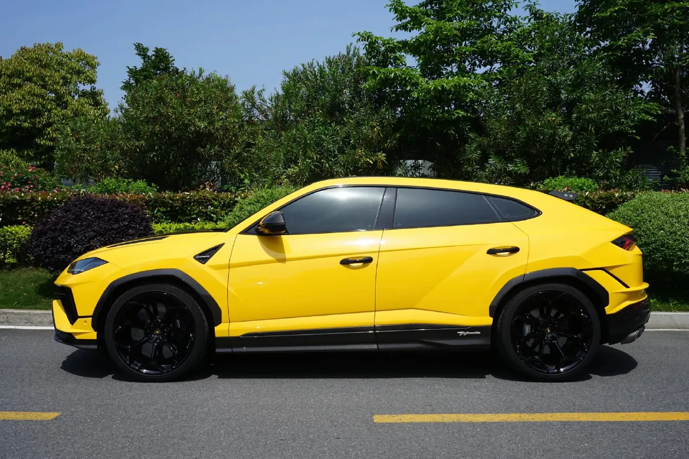 2022 Lamborghini Urus 4.0T 641HP V8 8AT,autocango,china used car exporter,china ev exporter,chinese used car exporter,chinese used ev exporter