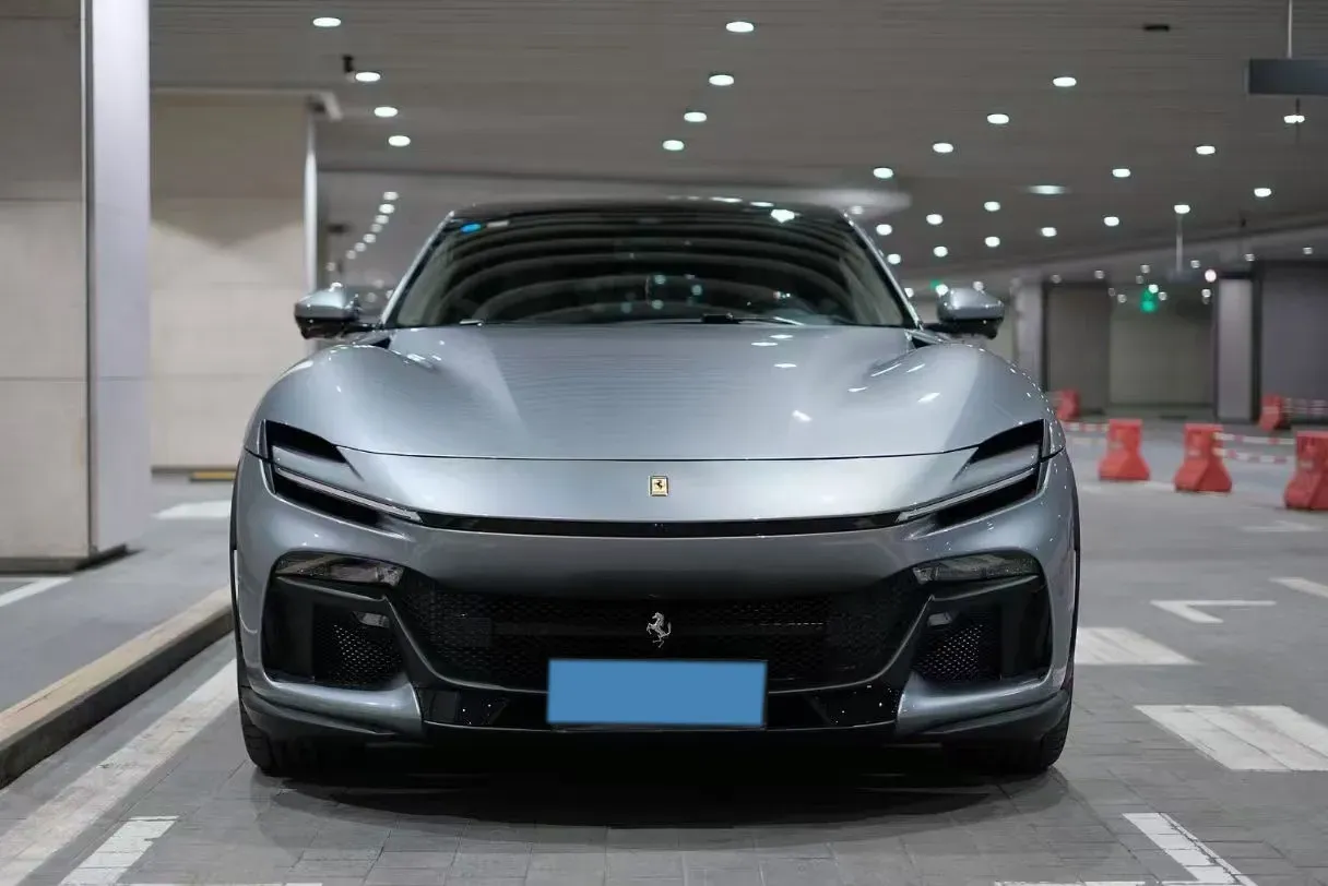 2023 Ferrari Purosangue 6.5L 725HP V12 8DCT,autocango,china used car exporter,china ev exporter,chinese used car exporter,chinese used ev exporter