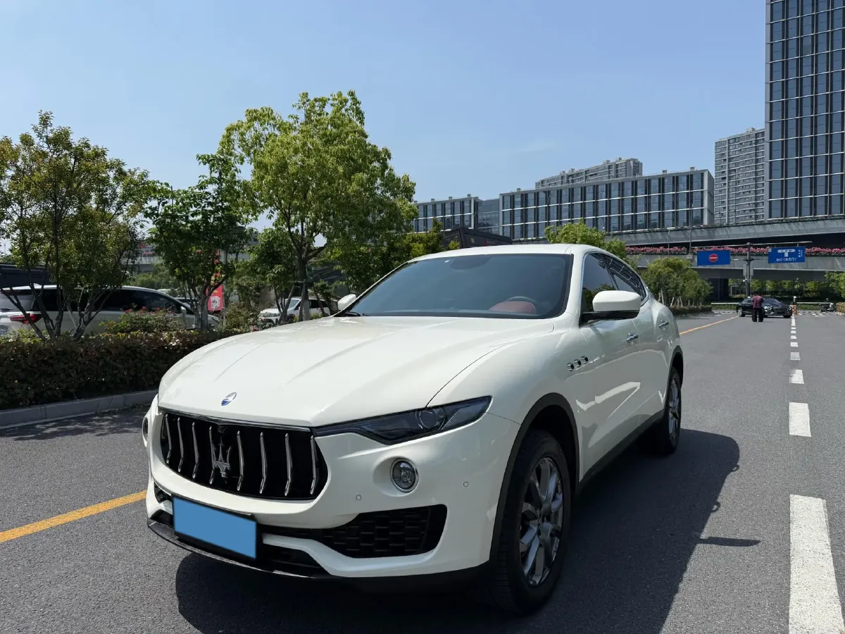 2021 Maserati Levante 3.0T 350HP V6 8AT,autocango,china used car exporter,china ev exporter,chinese used car exporter,chinese used ev exporter