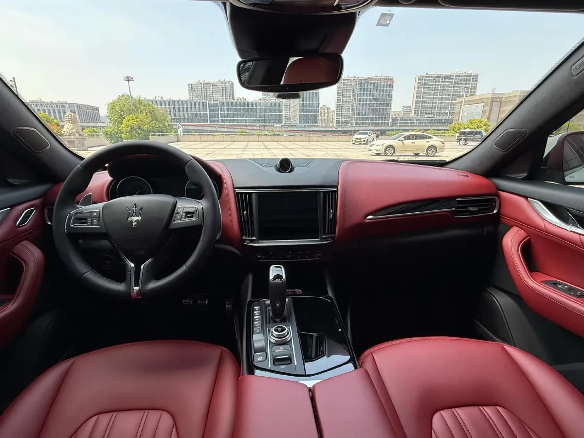 2021 Maserati Levante 3.0T 350HP V6 8AT,autocango,china used car exporter,china ev exporter,chinese used car exporter,chinese used ev exporter