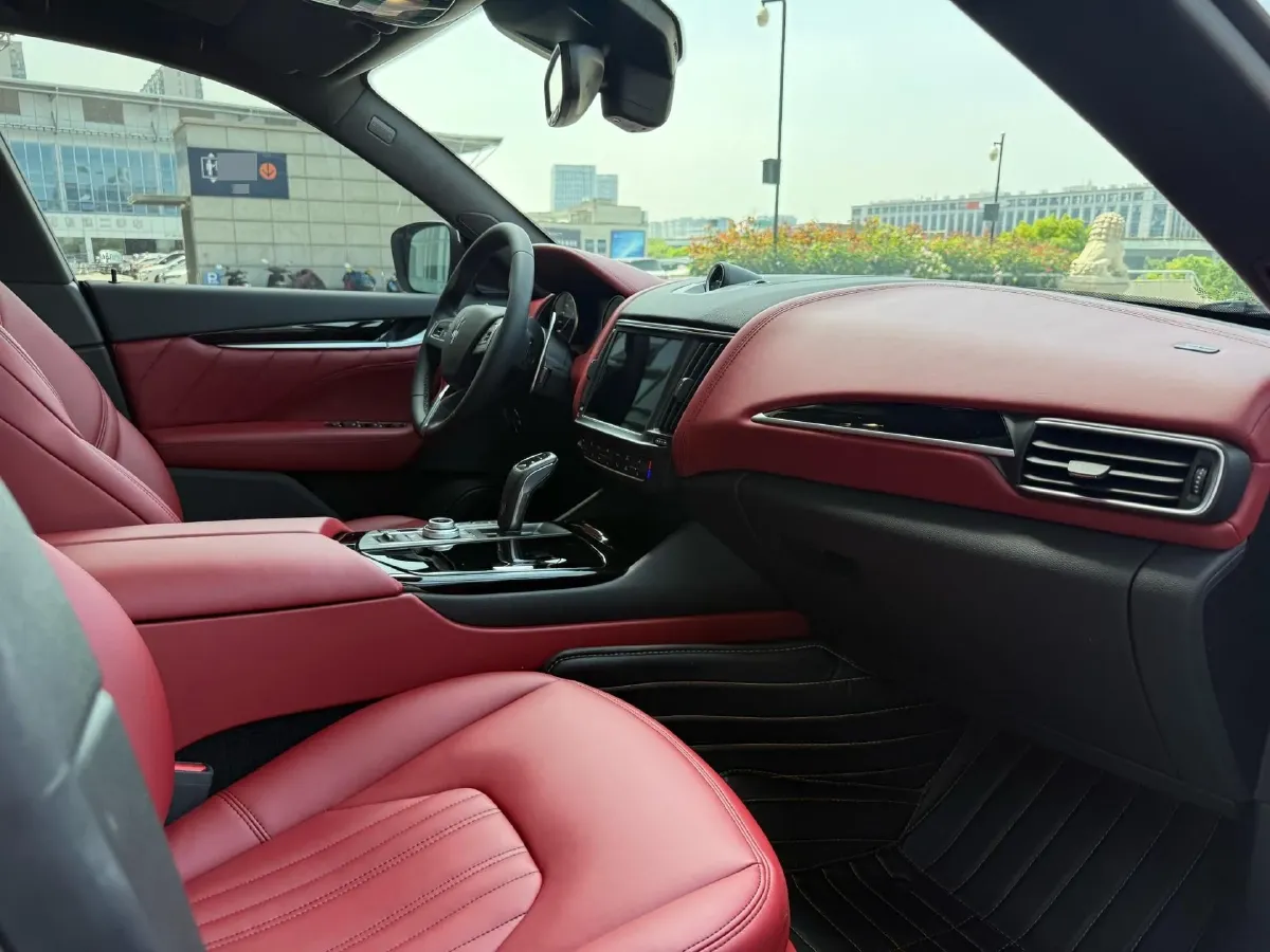 2021 Maserati Levante 3.0T 350HP V6 8AT,autocango,china used car exporter,china ev exporter,chinese used car exporter,chinese used ev exporter