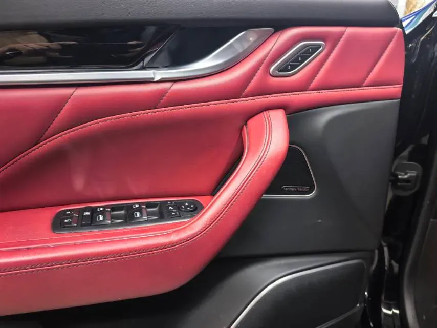 2019 Maserati Levante 3.0T 350HP V6 8AT,autocango,china used car exporter,china ev exporter,chinese used car exporter,chinese used ev exporter