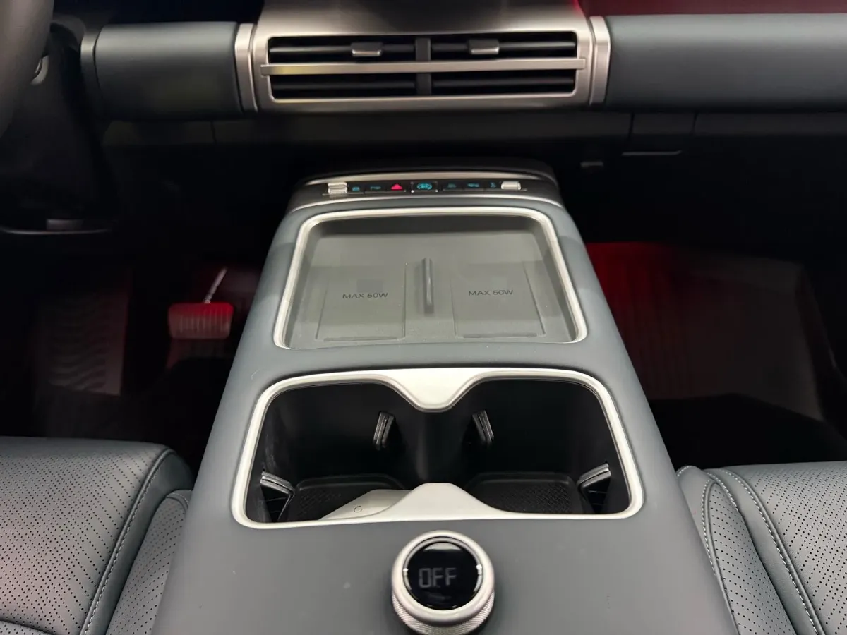 2025 FangChengBao Tai 7 1.5T 156HP L4 E-CVT PHEV,autocango,china used car exporter,china ev exporter,chinese used car exporter,chinese used ev exporter