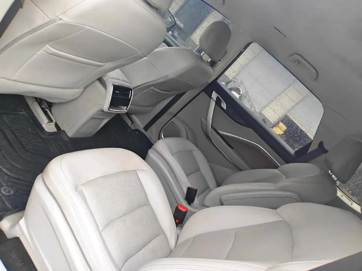 2021 Geely JiaJi 1.5T 177HP L3 6MT,autocango,china used car exporter,china ev exporter,chinese used car exporter,chinese used ev exporter