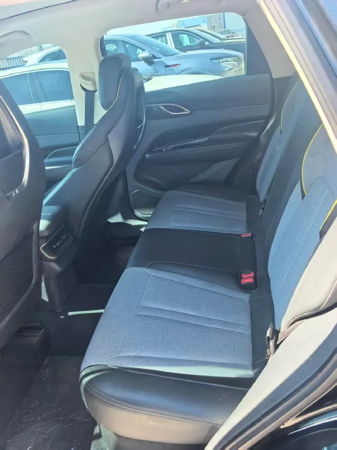 2024 HongQi HS3 1.5T 169HP L4 7DCT,autocango,china used car exporter,china ev exporter,chinese used car exporter,chinese used ev exporter