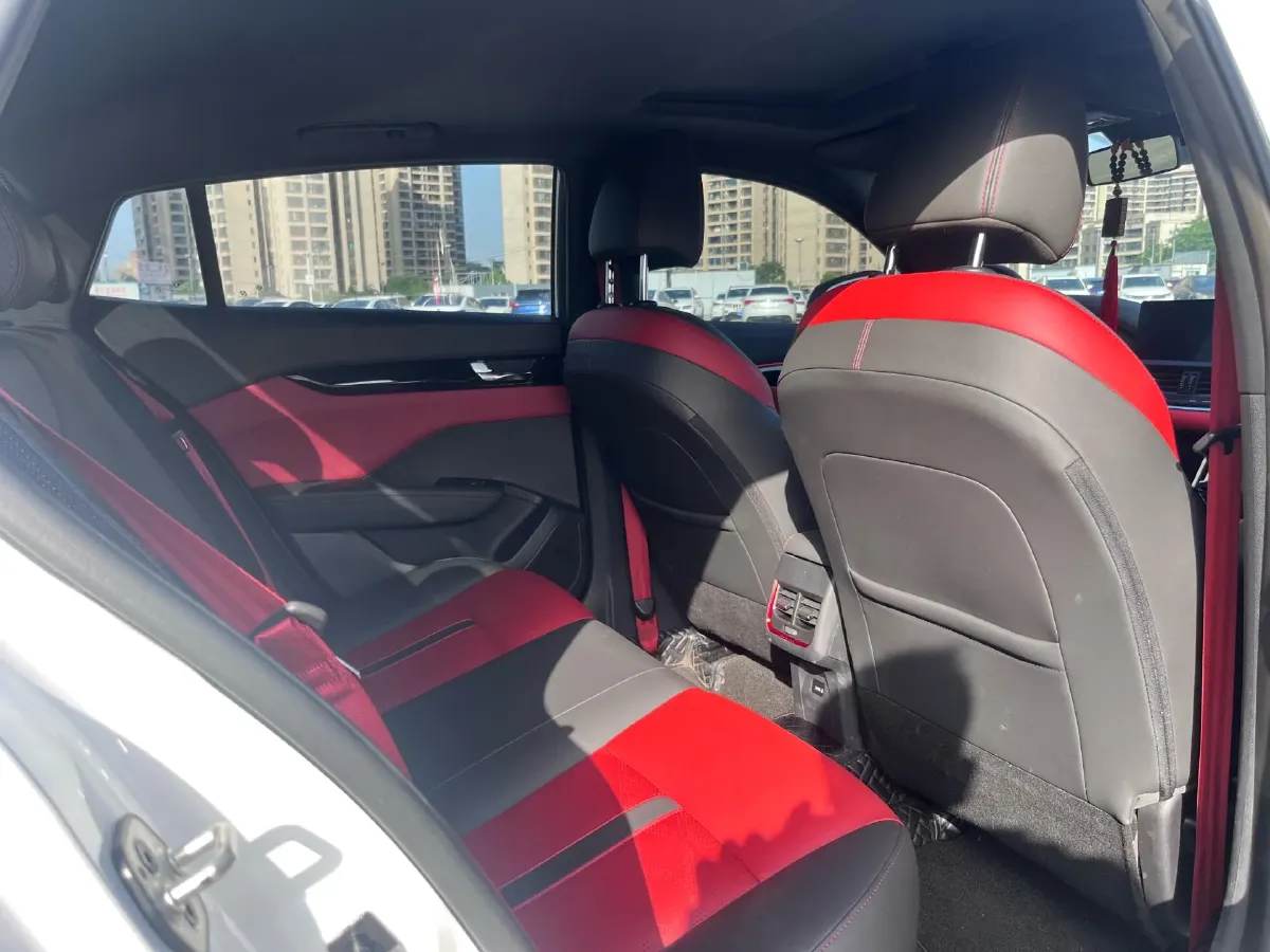 2021 DongFeng Aeolus YiXuan 1.5T 150HP L4 6DCT,autocango,china used car exporter,china ev exporter,chinese used car exporter,chinese used ev exporter