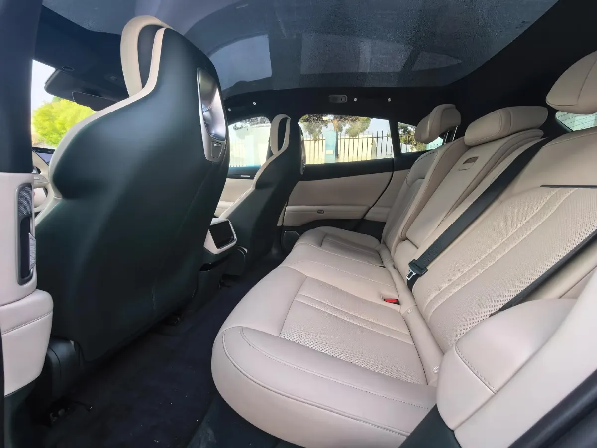 2025 MI YU7 BEV 96.3KWH,autocango,china used car exporter,china ev exporter,chinese used car exporter,chinese used ev exporter