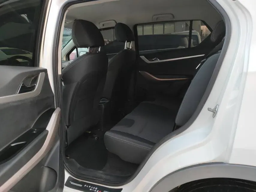 2018 HaiMa S5 Young Edition 1.6L 122HP L4 5MT,autocango,china used car exporter,china ev exporter,chinese used car exporter,chinese used ev exporter