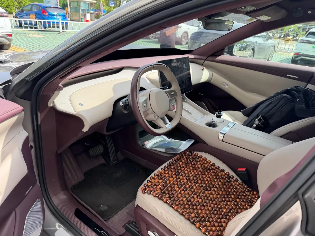 2025 MI YU7 BEV 101.7KWH,autocango,china used car exporter,china ev exporter,chinese used car exporter,chinese used ev exporter