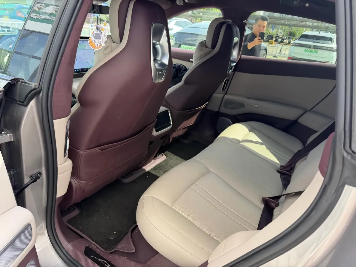 2025 MI YU7 BEV 101.7KWH,autocango,china used car exporter,china ev exporter,chinese used car exporter,chinese used ev exporter