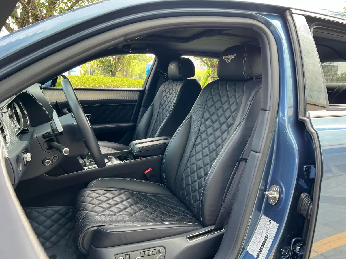 2017 Bentley Flying Spur 4.0T 507HP V8 8AT,autocango,china used car exporter,china ev exporter,chinese used car exporter,chinese used ev exporter