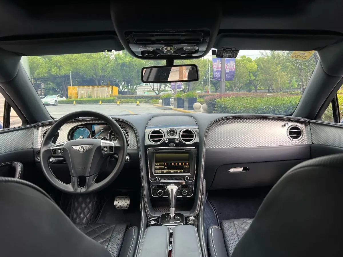 2017 Bentley Flying Spur 4.0T 507HP V8 8AT,autocango,china used car exporter,china ev exporter,chinese used car exporter,chinese used ev exporter