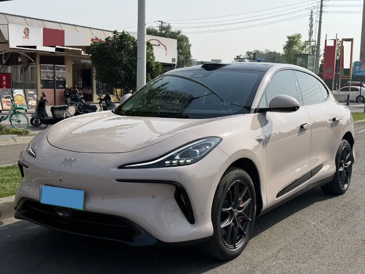 2023 IM LS6 BEV 71KWH,autocango,china used car exporter,china ev exporter,chinese used car exporter,chinese used ev exporter