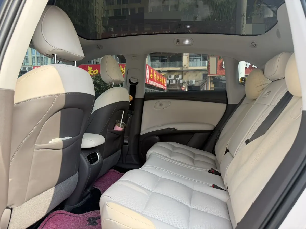 2023 IM LS6 BEV 71KWH,autocango,china used car exporter,china ev exporter,chinese used car exporter,chinese used ev exporter