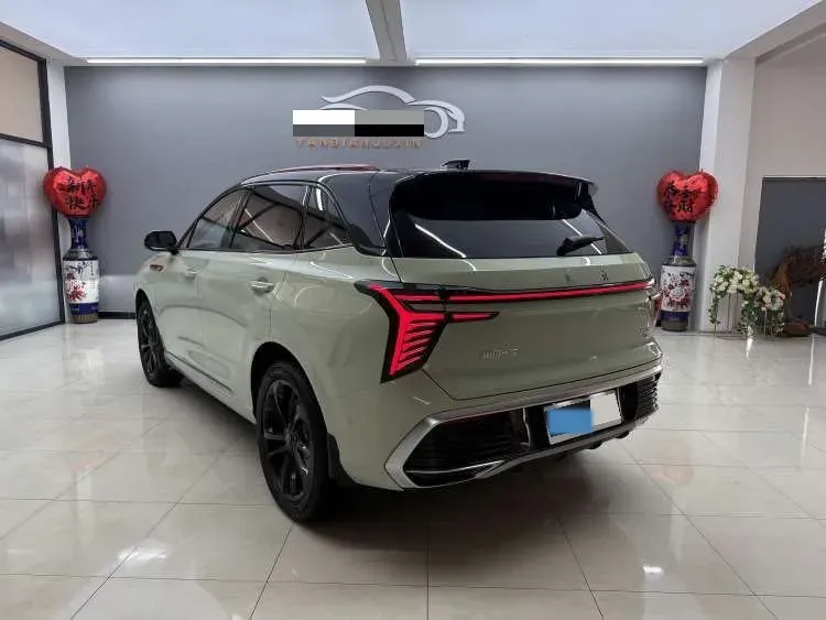 2023 HongQi HS3 2.0T 252HP L4 8AT,autocango,china used car exporter,china ev exporter,chinese used car exporter,chinese used ev exporter