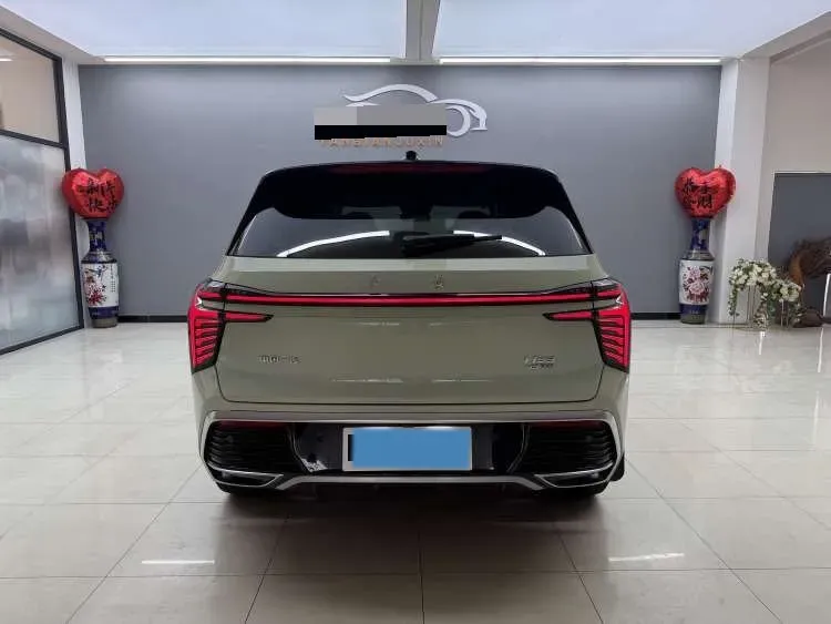 2023 HongQi HS3 2.0T 252HP L4 8AT,autocango,china used car exporter,china ev exporter,chinese used car exporter,chinese used ev exporter