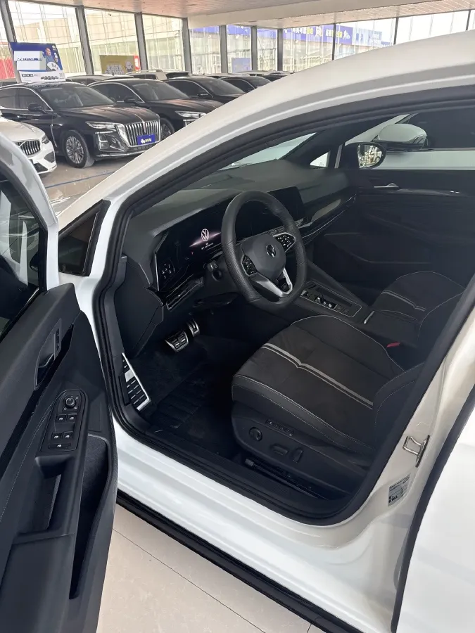 2023 Volkswagen Golf 1.4T 150HP L4 7DCT,autocango,china used car exporter,china ev exporter,chinese used car exporter,chinese used ev exporter