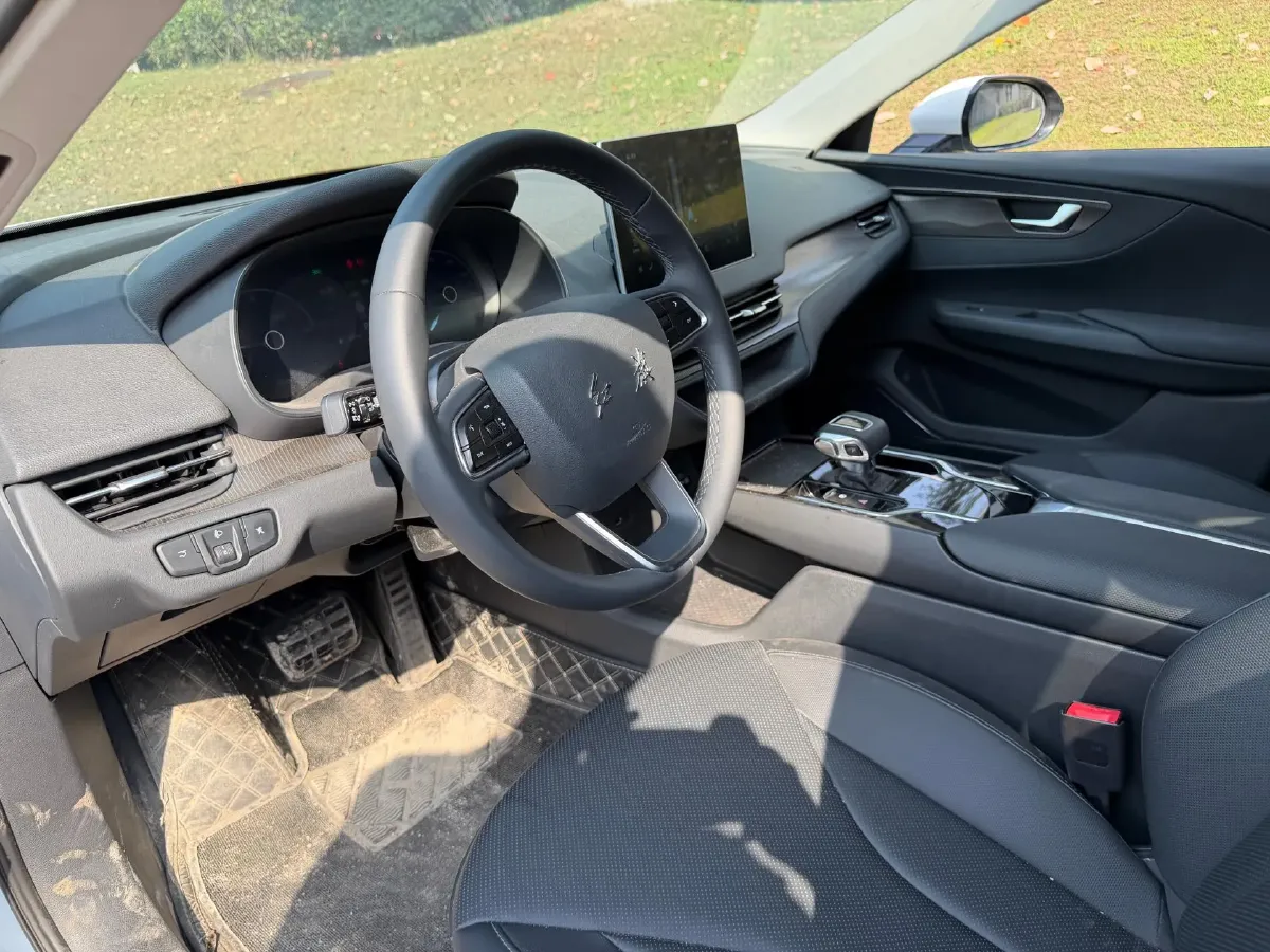 2022 HongQi E-QM5 BEV 54KWH,autocango,china used car exporter,china ev exporter,chinese used car exporter,chinese used ev exporter