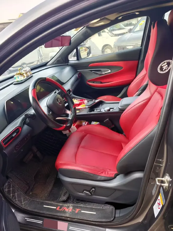 2021 ChangAn UNI-T 1.5T 180HP L4 7DCT,autocango,china used car exporter,china ev exporter,chinese used car exporter,chinese used ev exporter