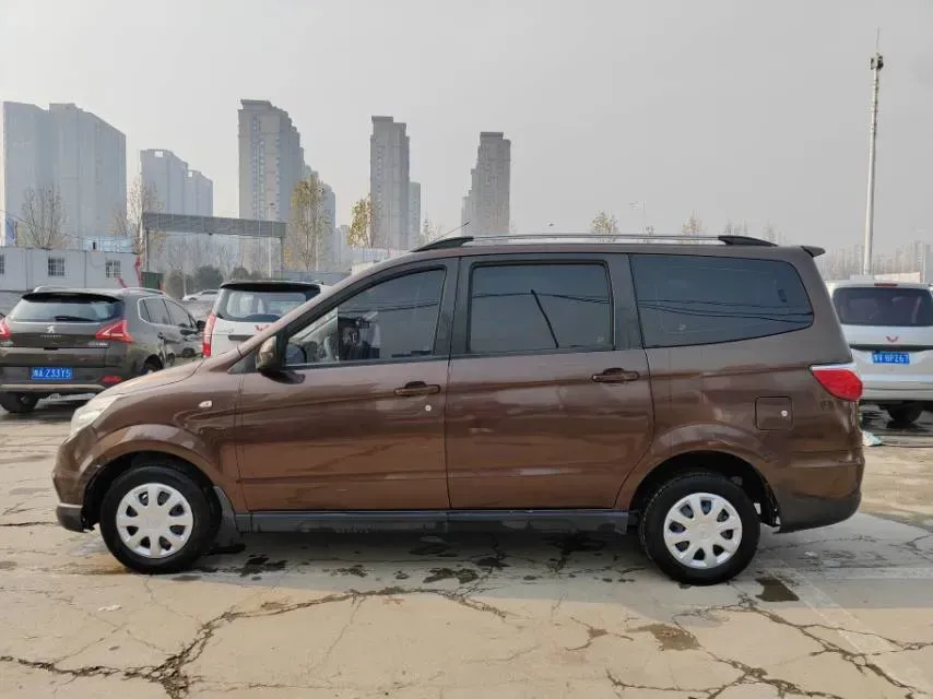 2016 BAIC WeiWang M35 1.5L 106HP L4 5MT,autocango,china used car exporter,china ev exporter,chinese used car exporter,chinese used ev exporter