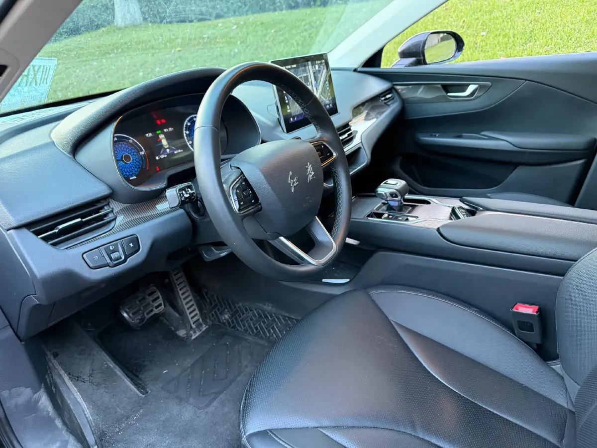 2022 HongQi E-QM5 BEV 54KWH,autocango,china used car exporter,china ev exporter,chinese used car exporter,chinese used ev exporter