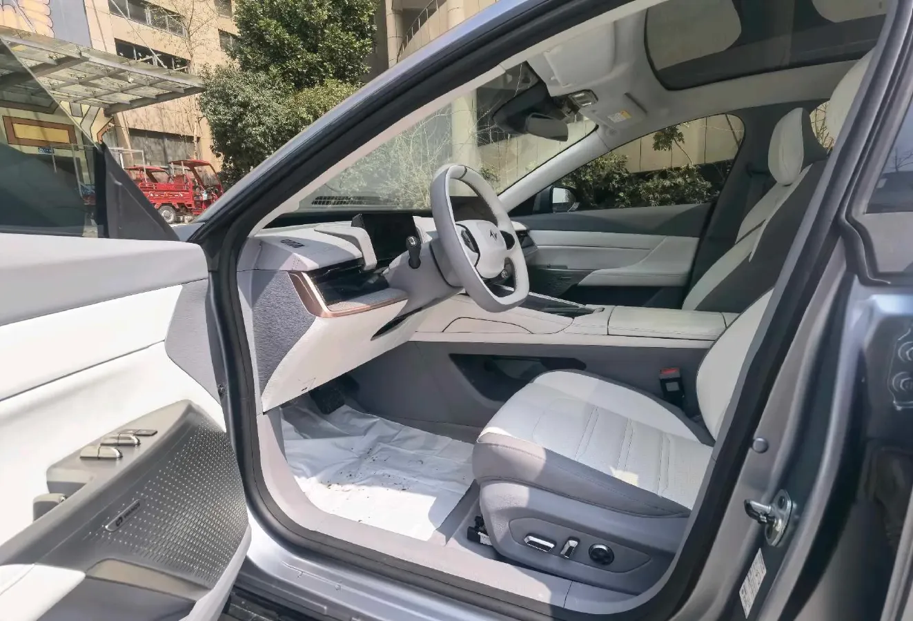 2024 DongFeng eπ eπ007 BEV 70.26KWH,autocango,china used car exporter,china ev exporter,chinese used car exporter,chinese used ev exporter